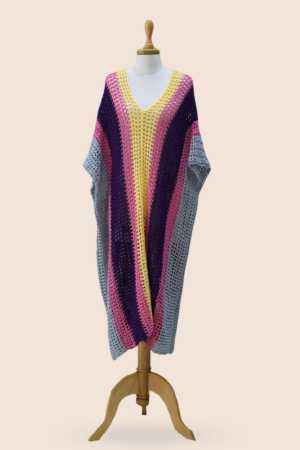 Photo produit d'un Poncho multicolor artisanal crée par Bobeau Creations