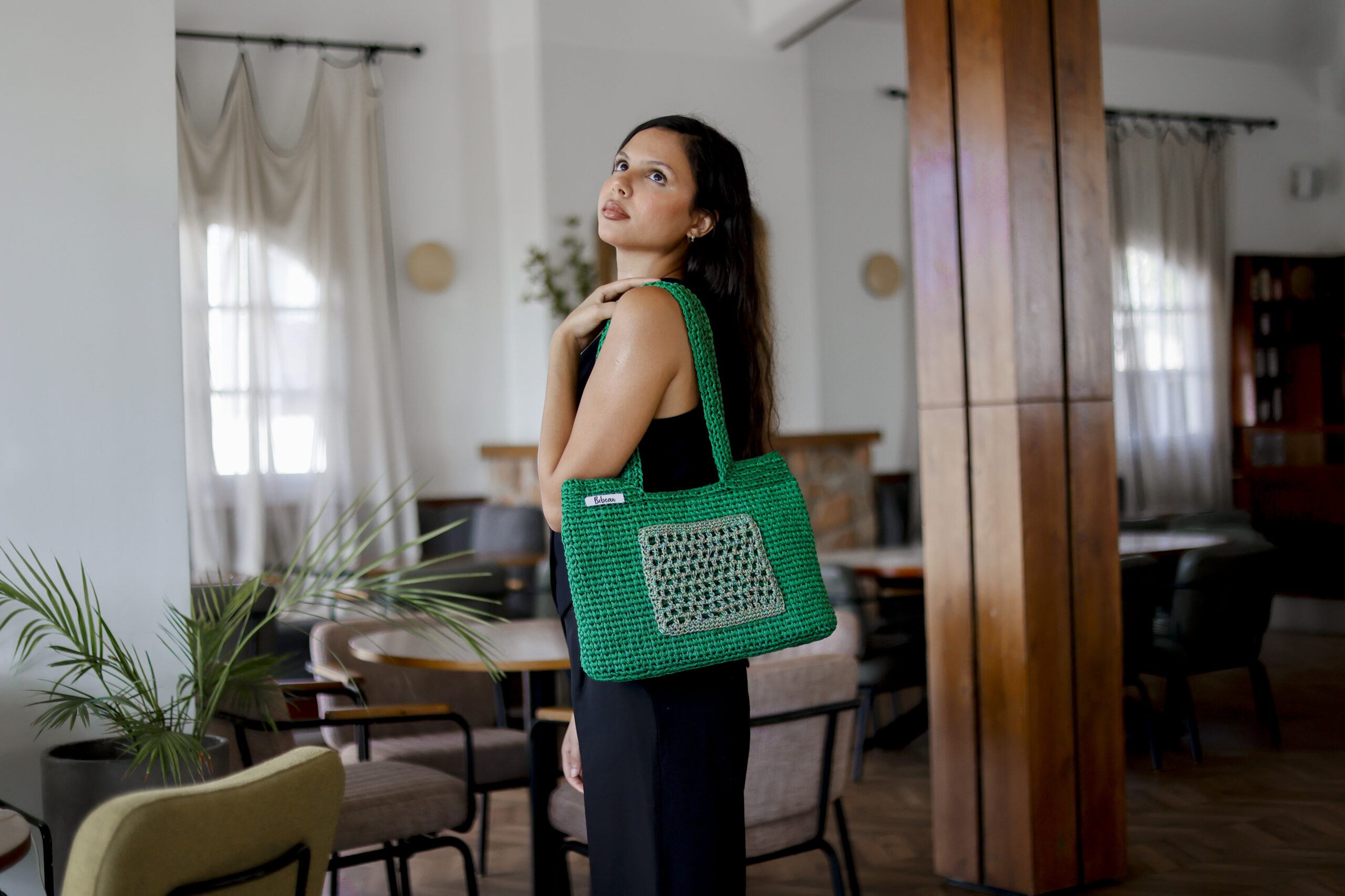 Un sac en Macramé Vert